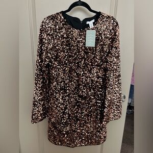 H&M size M dress. NWT